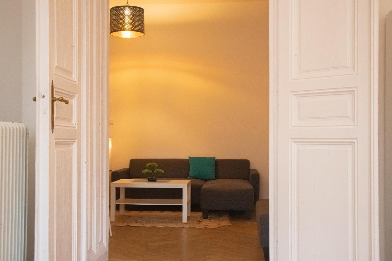 Vibrant 3br Near Akh Hospital - Perfect For Groups * Wien