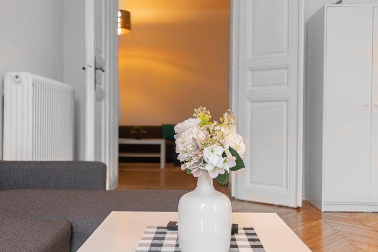 Vibrant 3br Near Akh Hospital - Perfect For Groups * Wien