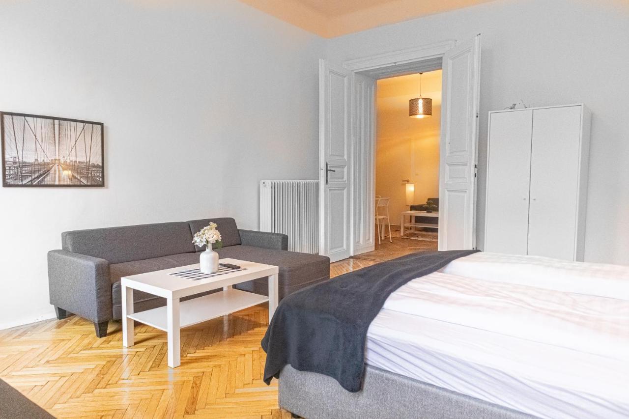 Vibrant 3br Near Akh Hospital - Perfect For Groups Apartment Wien