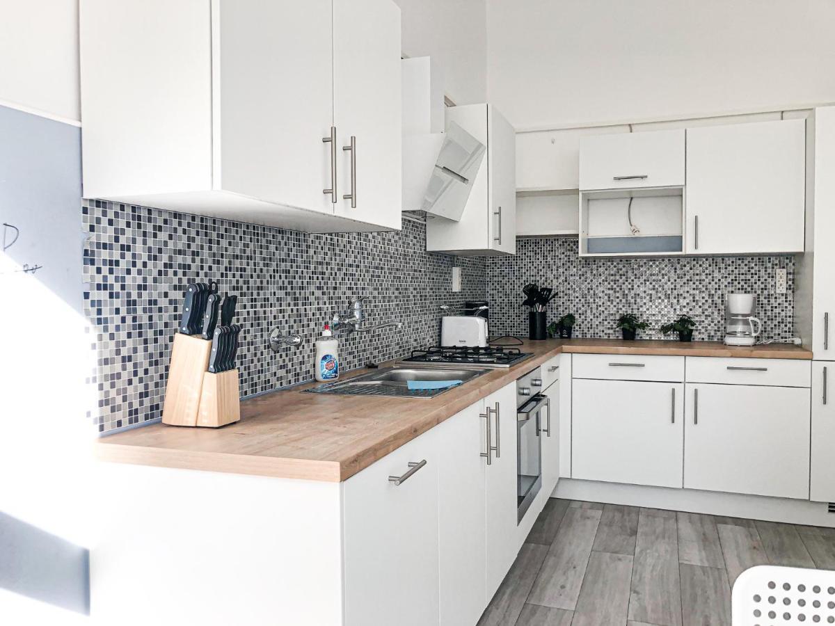 Vibrant 3br Near Akh Hospital - Perfect For Groups Wien